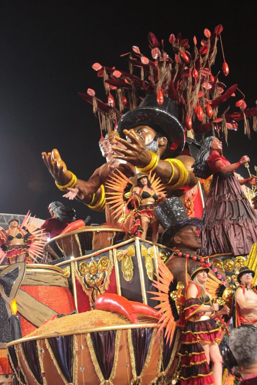 Morro da Casa Verde exalta fé e sincretismo em homenagem a Santo Antônio